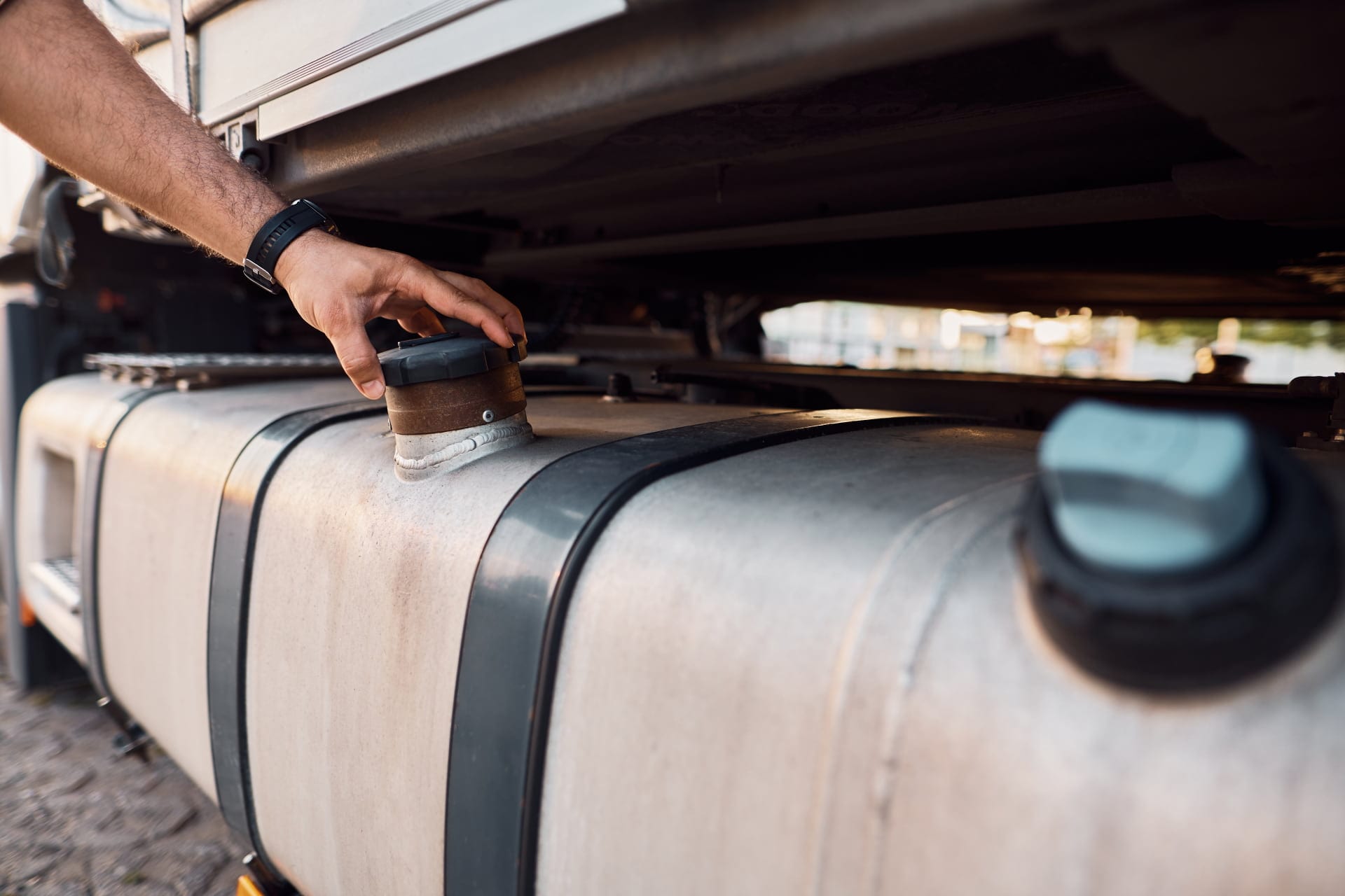 Trattamento serbatoio camion: come prevenire contaminazioni